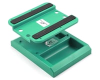 DuraTrax Pit Tech Deluxe Car Stand Green DTXC2373